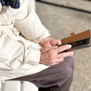 Scammer Dupes Elderly Japanese Woman out of $748k Worth of Crypto