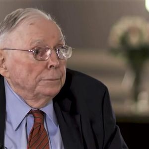 Billionaire Charlie Munger Says America Should Ban Crypto – Here's Why