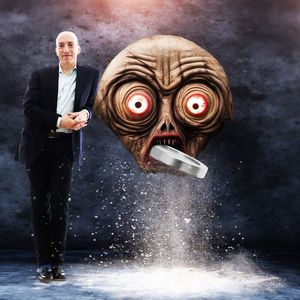 Ripple's Garlinghouse Derides Gensler's Actions as Insanity
