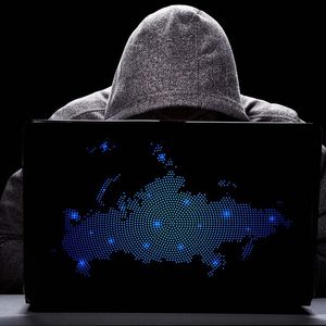 Blockchain Trail Links FTX $477 Million Hacker to Russia