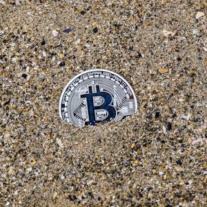 Over 1 Million Bitcoin Addresses Hold 1 BTC or More, Reflecting Strong Adoption