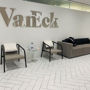 VanEck Submits Updates Spot BTC ETF Application: Details