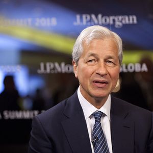 JPMorgan CEO Dimon Advises Caution on Bitcoin Investments