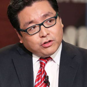 Bitcoin to $150K in 12–18 Months: Tom Lee