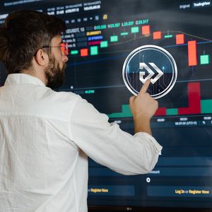 Algotech (ALGT) outperforms expectations, while Kaspa (KAS) and Fantom (FTM) face a bearish trend