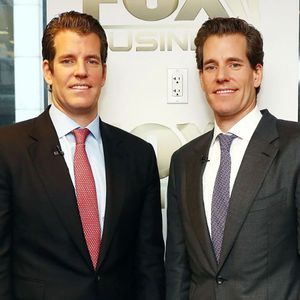 Winklevoss Twins Donate $1M in BTC to Support John Deaton’s Campaign