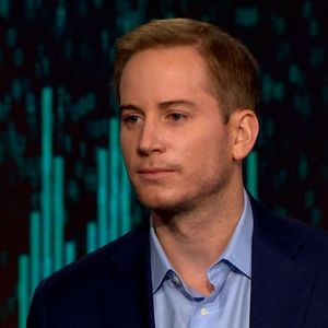 BlackRock Exec Debunks ‘Risk-On’ Label on Bitcoin, Notes Long-Term Potential