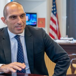 CFTC Chair Rostin Behnam Warns of Crypto Regulation Delays