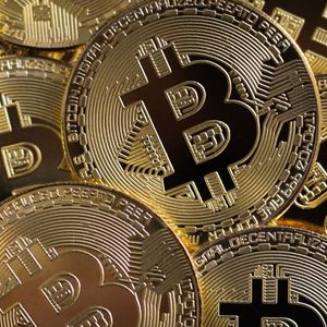 Bitcoin Holds Steady at $70K as Analysts Debate Stablecoin and ETF Influence
