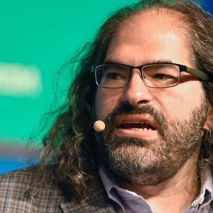 Ripple CTO Warns of RLUSD Stablecoin Price Volatility Ahead of Launch