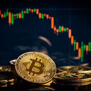 Bitcoin ETFs Witness $570M Outflows Amid Price Dip Below $100K