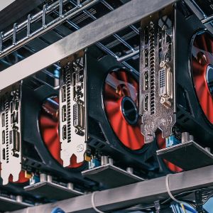 Top Bitcoin Miner Makes Crucial AI Pivot