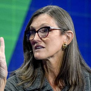 Cathie Wood’s ARK Invest Sells $146M in Circle Stock Amid Price Rally