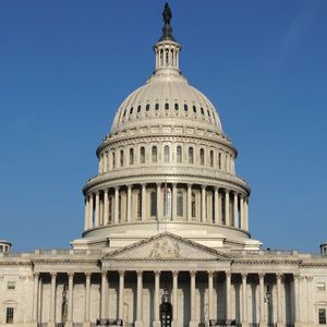 Coinbase, Crypto Firms Urge House to Pass CLARITY Act Swiftly