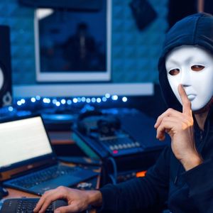 Arcadia Finance Hit by $2.5 Million Exploit on Base Network