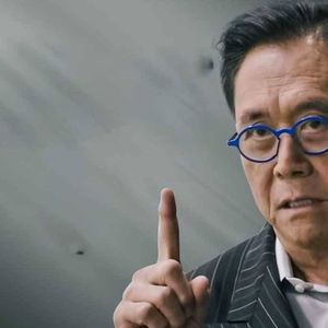 Robert Kiyosaki Warns Bitcoin Bubble Could Burst, Plans to Buy After Dip