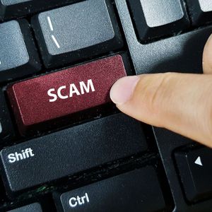 Crypto User Loses $908K in Delayed Wallet-Draining Scam