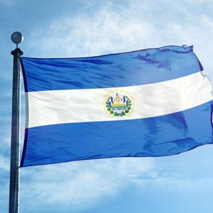 El Salvador Splits Bitcoin Holdings Across 14 Wallets Amid Quantum Security Concerns
