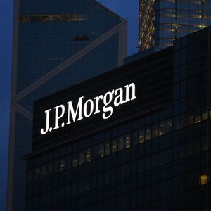 JPMorgan Downplays Bitcoin ETFs' Market Impact