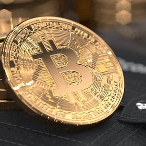 Bitcoin's Crucial Resistance Level Highlighted by Top Trader