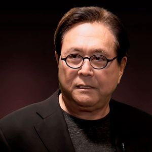 “Rich Dad, Poor Dad” Author Kiyosaki Issues Major Warning: 'Get Money Out of Banks Now’