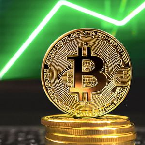 Bitcoin (BTC) Soars Above $71K, Logs New Record Peak