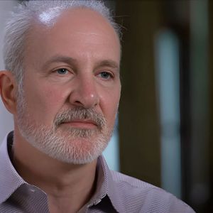 Peter Schiff Says Stage Is Set for Crypto Downfall