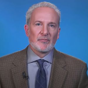 Peter Schiff Explains Why You Should Sell Your Bitcoin Now