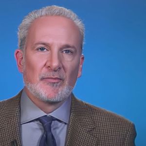 Here's How Grayscale Pushed Bitcoin's Price to $69,000: Peter Schiff