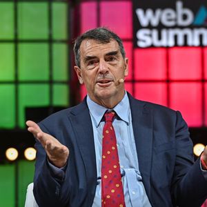 Billionaire Draper Rejects Bitcoin Maximalism