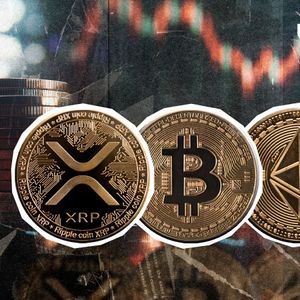 $450 Million Gone: Bitcoin, Ethereum, XRP Take Damage