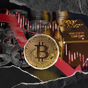 Bitcoin to Lose Another 50% of Value to Gold, Top Bloomberg Expert Warns