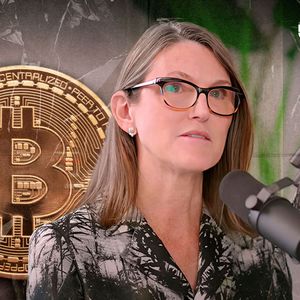 Dumbest Reason to Buy Bitcoin Named by Cathie Wood, Canadian Billionaire Claims