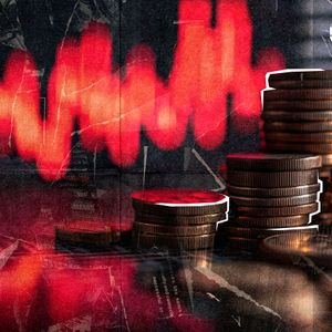 Crypto Bloodbath: $875,000,000 in Liquidations Pile Up as Risks Arise