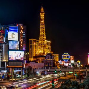 Giant XRP Billboard Takes Over Las Vegas