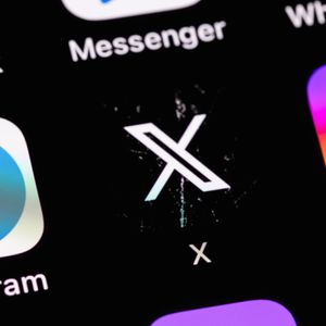 X Adds Live XRP Charts to Posts