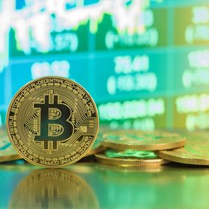 Author of Legendary 700% XRP Prediction Reacts to Crypto Market Collapse, Reveals Bitcoin Price Outlook