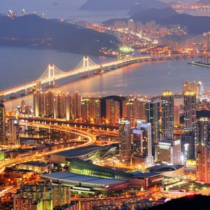 South Korean Crypto Trading Plummets 28%
