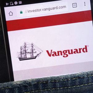 $12 Trillion Giant Vanguard Increases Stake in Top Bitcoin Treasury Company