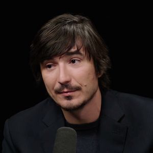 'We Stand Behind Stock Tokens': Robinhood CEO Backs $104 Million Ecosystem Amid Backlash