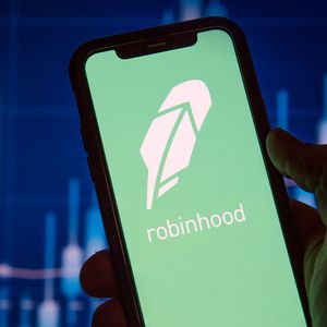 Robinhood Shares Up 3.4% Despite Links to Bankrupt FTX