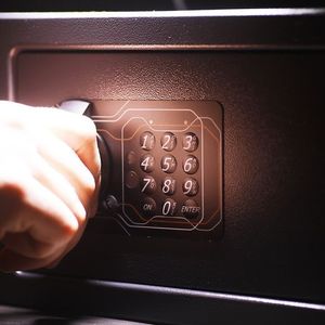 Tangem Wallet's Critical Security Glitch Exposed User Keys via Emails