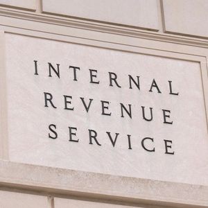 Crypto Tax Relief: IRS Postpones Mandatory FIFO Reporting Rules