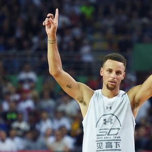 FTX Celeb Lawsuit Thinned Out—Stephen Curry, Tom Brady, Larry David Off the Hook