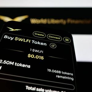 World Liberty Financial Sends Legal Warning Over TrumpWallet Waitlist