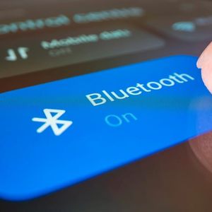 Jack Dorsey Launches Bitchat, a Decentralized Messaging App Over Bluetooth