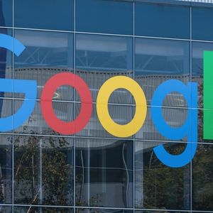 AI Search Under Fire? Google Says Traffic’s Holding Steady