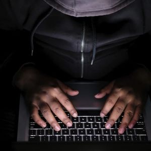 Fake Police Officer Tricks Bitcoin Holder, Steals $2.8 Million in Wales