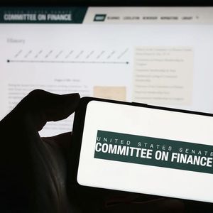 Senate Probes Crypto Taxes After IRS Eases Corporate Rules