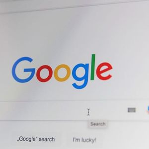 Google's AI Overview Silent on Trump, But Speaks on Biden’s Health Queries